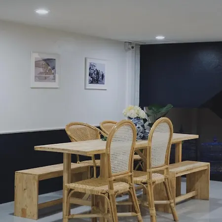 Matou Hostel & Cafe-3